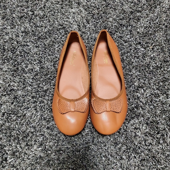 Beacon Slip On Flats - Picture 3 of 8